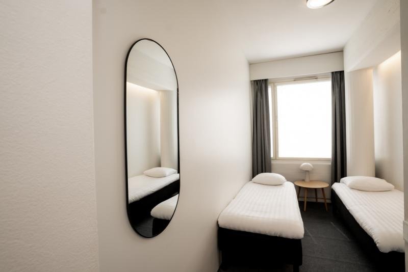 Omena Hotels room